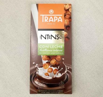 Молочний шоколад з цілим фундуком без глютену Trapa Intenso Whole Milk Hazelnuts 175 г Іспанія 23203 фото